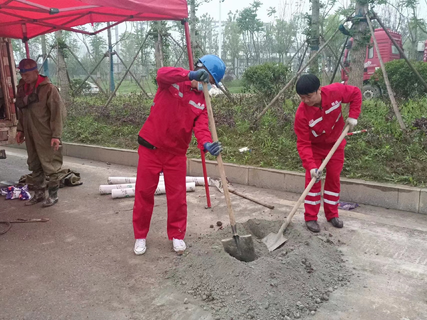 岚山管道疏通哪家好】及时进行市政管道清淤